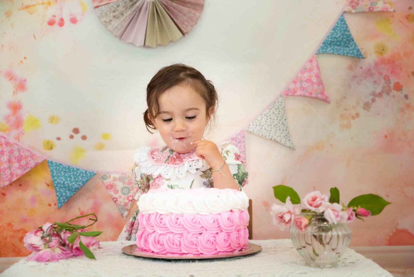shooting photo bébé 1 an et son gâteau d'anniversaire photographe bébé gap