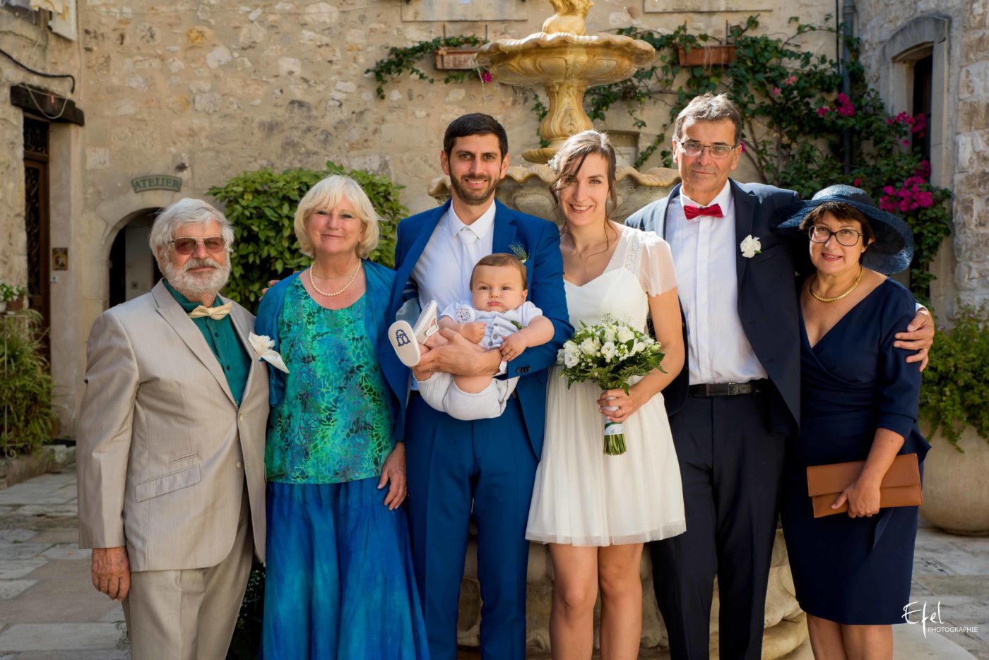 Les mariés et leurs parents - reportage de mariage dans les hautes alpes et en Provence