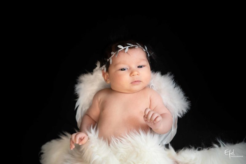 Shooting naissance - bébé fille de 2 mois - photographe embrun